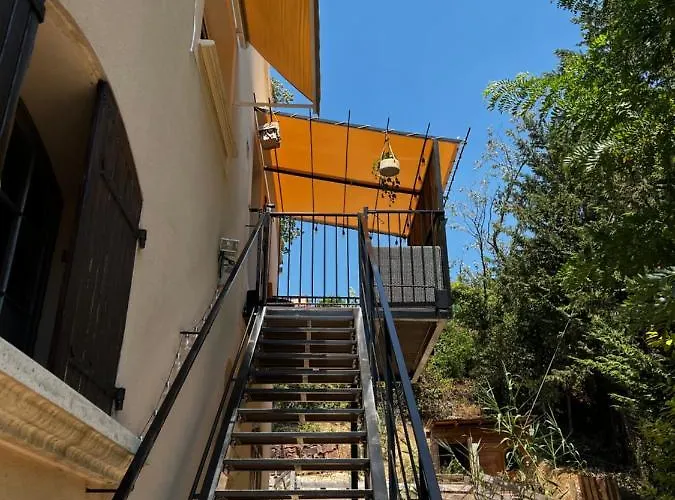 L'abri Saint-Just (Ardeche)